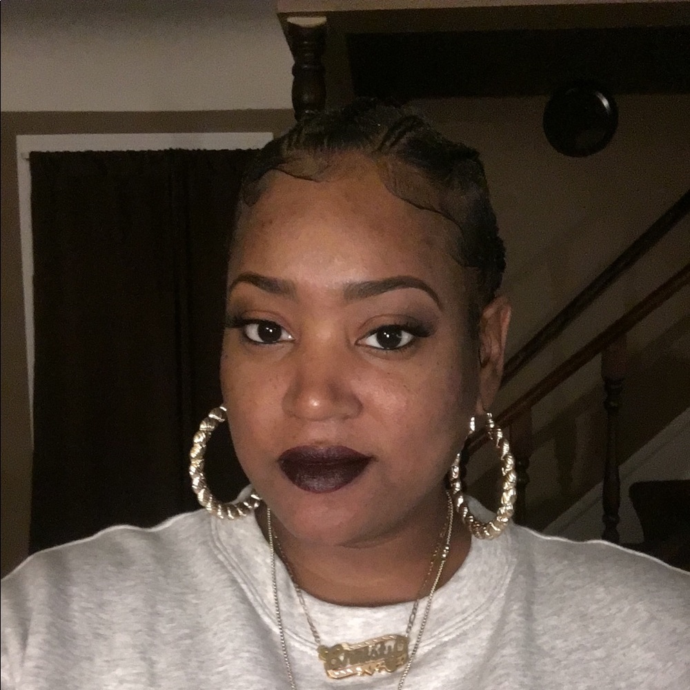 Meet your Posher, Christy